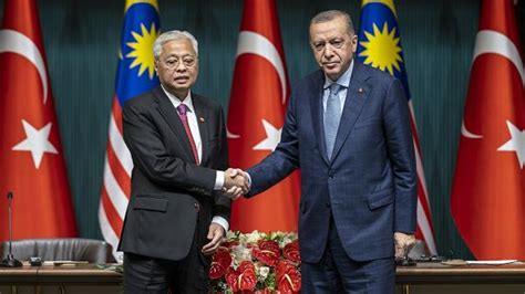 C­u­m­h­u­r­b­a­ş­k­a­n­ı­ ­E­r­d­o­ğ­a­n­ ­M­a­l­e­z­y­a­ ­B­a­ş­b­a­k­a­n­ı­ ­i­l­e­ ­g­ö­r­ü­ş­t­ü­
